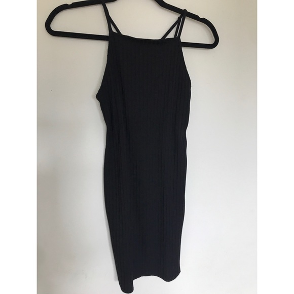 Little black dress 🖤 - Picture 2 of 3